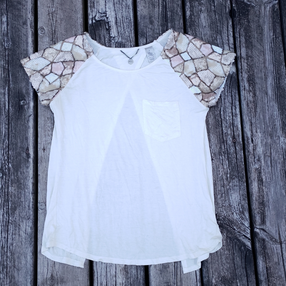 BKE Boutique pink & gold bling sequin cream top size small in great condition